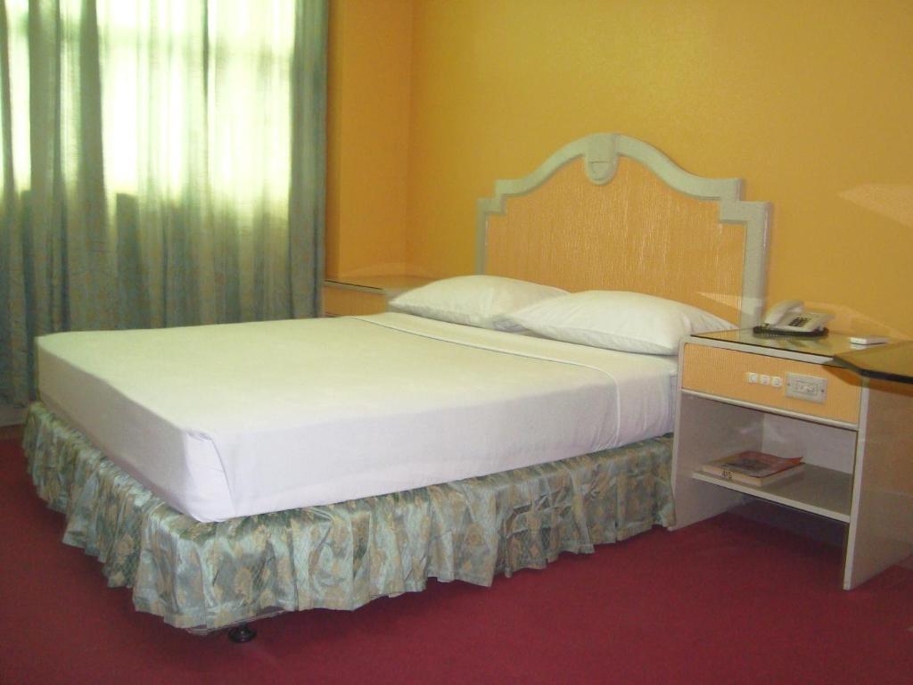 Двухместный (Улучшенный двухместный номер с 1 кроватью) отеля Cebu Northwinds Hotel, Себу