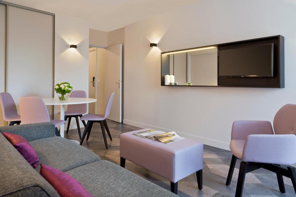 Апартаменты (Апартаменты с 2 спальнями) апарт-отеля Citadines Trocadéro Paris, Париж