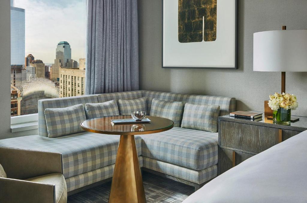 Двухместный (Номер Hudson с кроватью размера «king-size») отеля Four Seasons Hotel New York Downtown, Нью-Йорк
