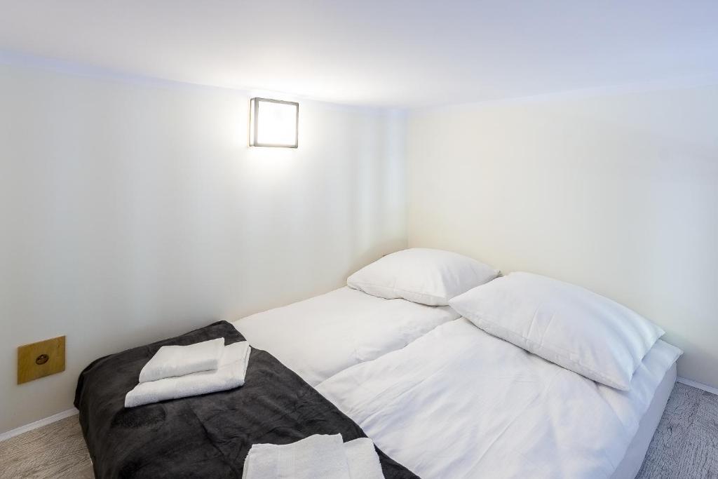 Двухместный (Superior Double or Twin Room with Mezzanine and Extra Bed) апартамента aparthotel kamienica, Пуцк