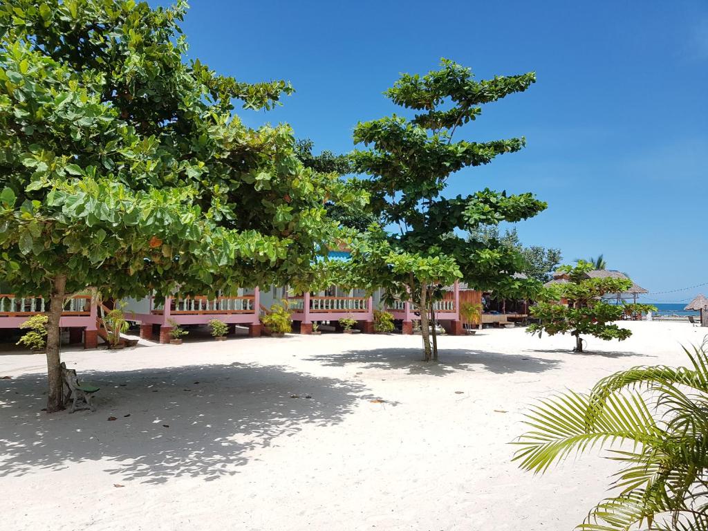 Двухместный (Бунгало Делюкс с видом на море) курортного отеля Nice Sea Resort, Пханган