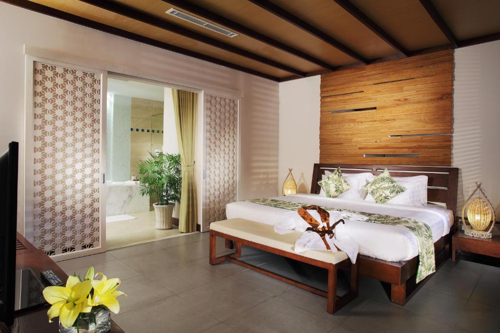 Двухместный (Номер Verde Lounge) курортного отеля The Cliff Resort & Residences, Фантхьет