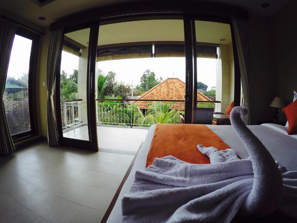 Двухместный (Улучшенный номер с кроватью размера «queen-size»), Cahyatika House & Spa