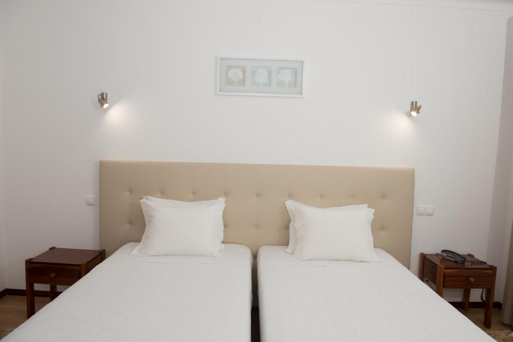 Двухместный (Двухместный номер с 2 отдельными кроватями) отеля Hotel S. Jorge, Баталья