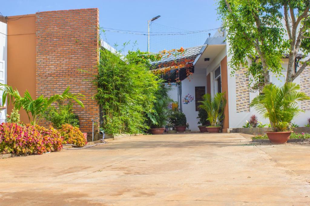 Гостевой дом Thien Thanh Guesthouse, Буонметхуот