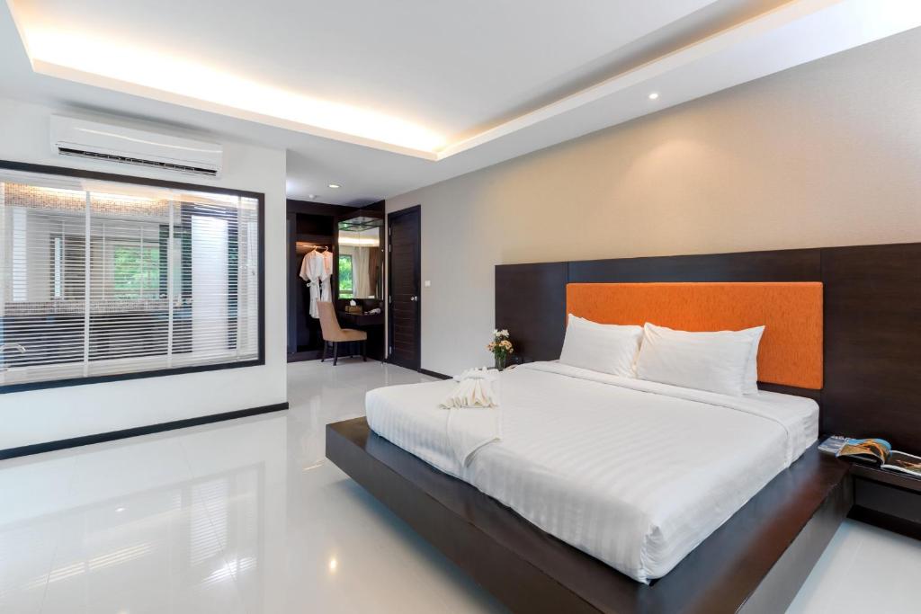 Сьюит (Люкс с 2 спальнями (для 4 взрослых)) апарт-отеля The Regent ​Phuket ​Serviced Apartment ​Kamala ​Be, Пхукет
