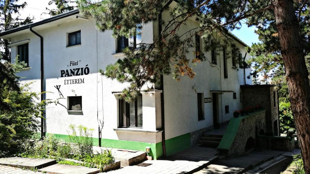 Отель Füzi Panzió, Шопрон