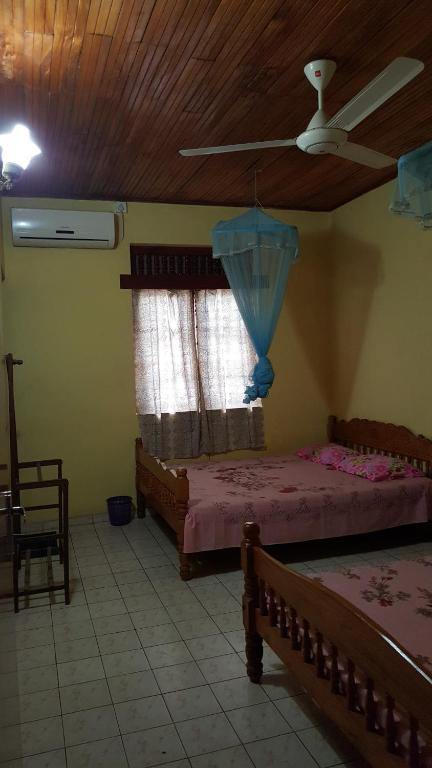 Двухместный (Двухместный номер Делюкс с 1 кроватью) гостевого дома Isuruma Rest, Катарагама
