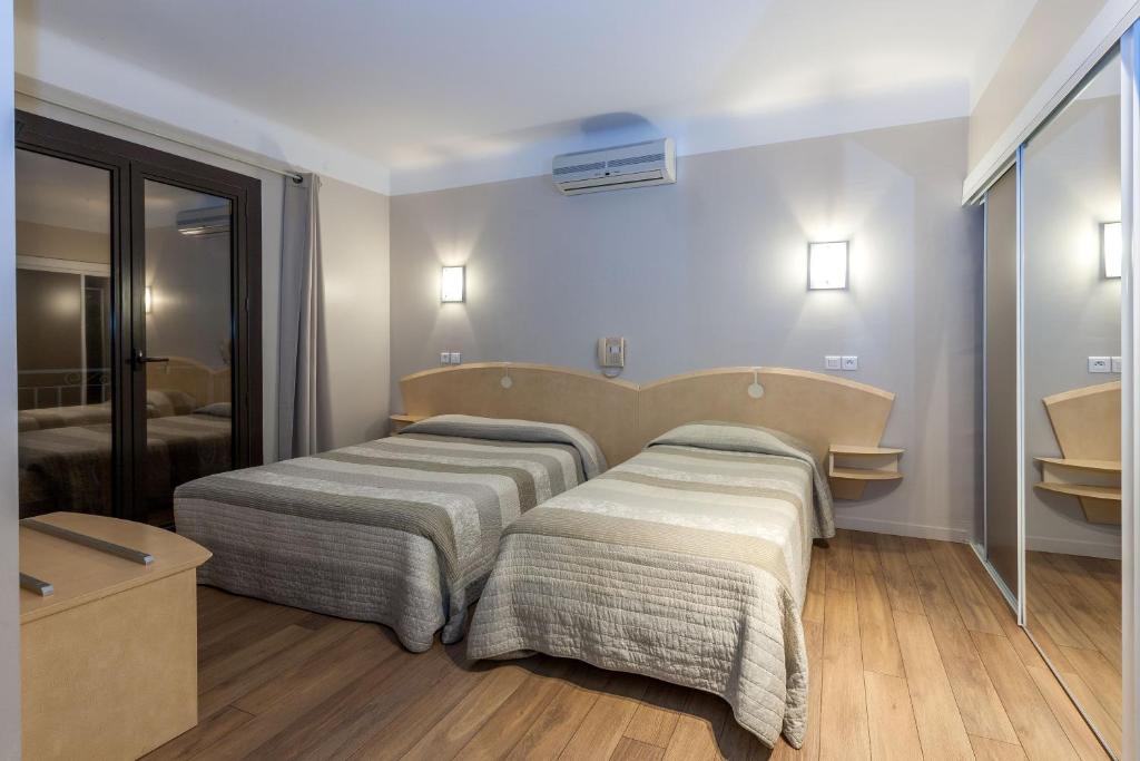 Двухместный (Двухместный номер «Комфорт» с 1 кроватью или 2 отдельными кроватями) отеля Capo D'orto, Порто