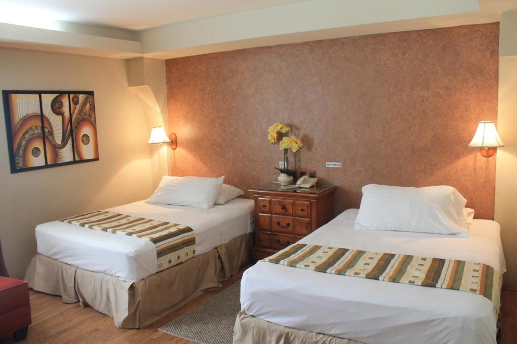 Сьюит (Стандартный двухместный люкс с 1 кроватью) отеля Hotel Hacienda del Viejo, Матаморос