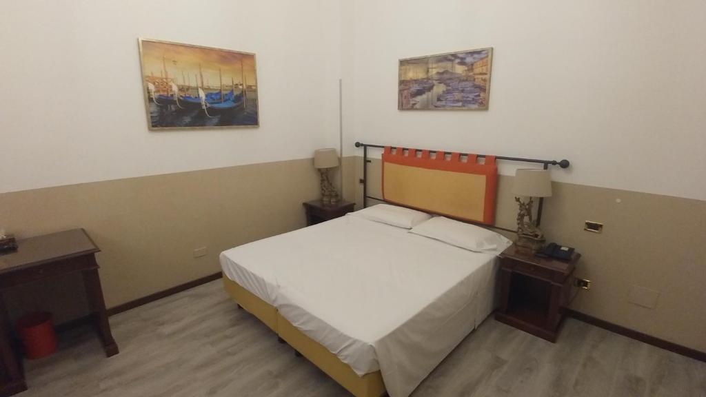 Двухместный (Двухместный номер с 1 кроватью или 2 отдельными кроватями) отеля Il Canale Hotel, Болонья