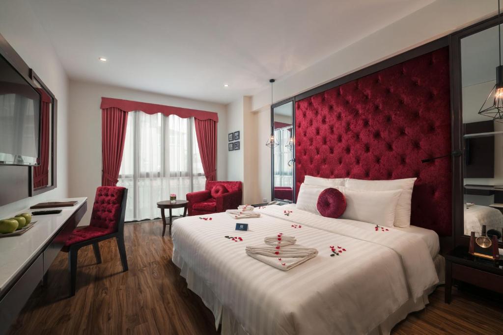 Двухместный (Двухместный номер Делюкс с 1 кроватью) отеля Serene Boutique Hotel & Spa, Ханой