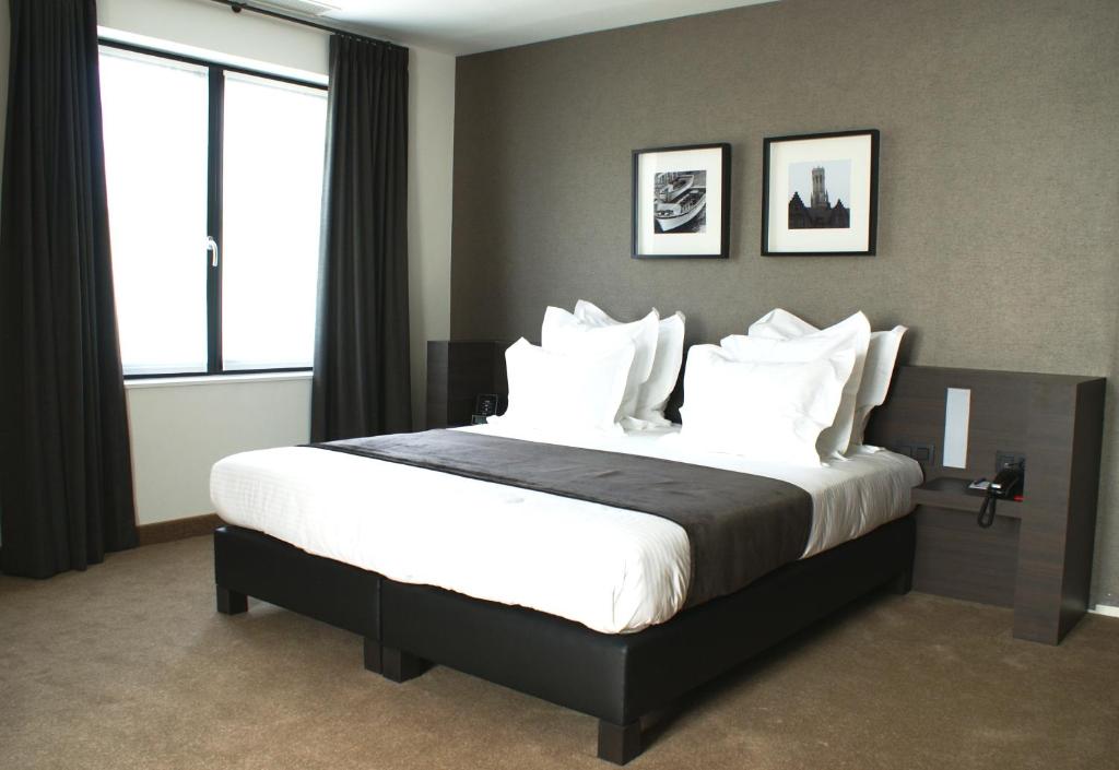 Сьюит (Люкс с кроватью размера «king-size») отеля Best Western Premier Hotel Weinebrugge, Брюгге