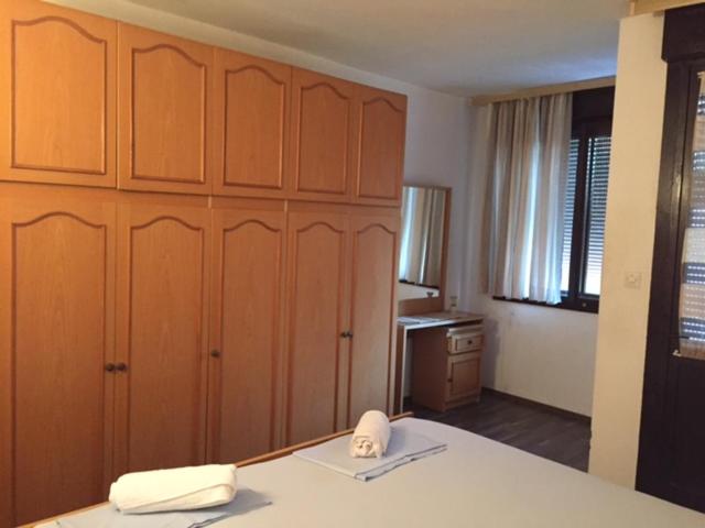 Двухместный (Двухместный номер с 1 кроватью и общей ванной комнатой) гостевого дома Rooms Ana, Котор