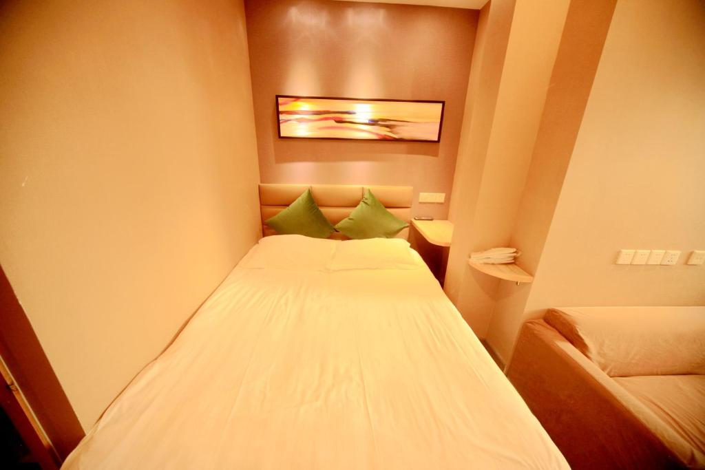 Двухместный (Стандартный двухместный номер с 1 кроватью - Без окна) хостела Shanghai Blue Mountain Bund Youth Hostel, Шанхай