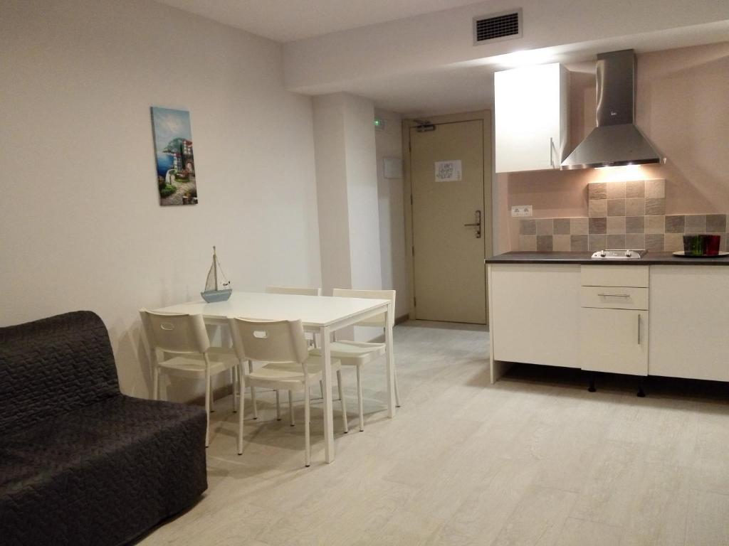 Апартаменты (Апартаменты с балконом), Apartamentos Comfort Calella