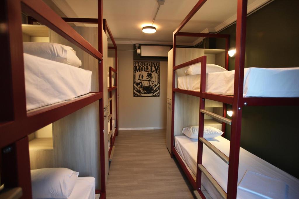 Номер (Кровать в общем 6-местном номере для мужчин и женщин) хостела Stay Hybrid Hostel, Салоники