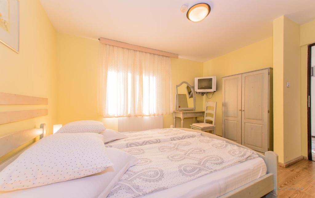 Двухместный (Стандартный двухместный номер с 1 кроватью) гостевого дома Pensiunea La Despani, Брашов