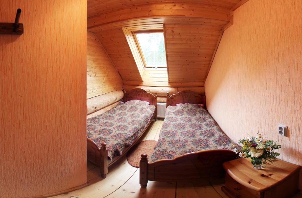 Двухместный (Стандартный двухместный номер с 2 отдельными кроватями) гостевого дома Jaunsētas, Алуксне