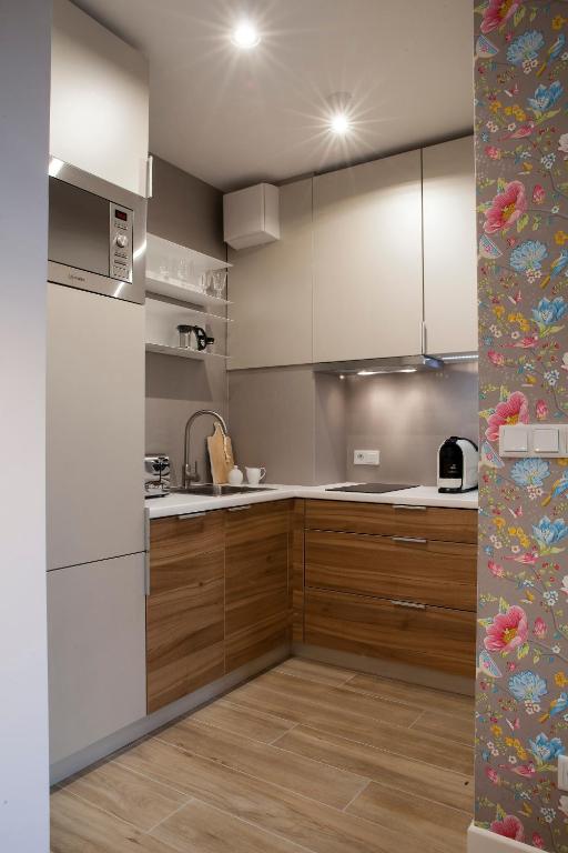 Апартаменты (Апартаменты с 1 спальней), Flower Residence