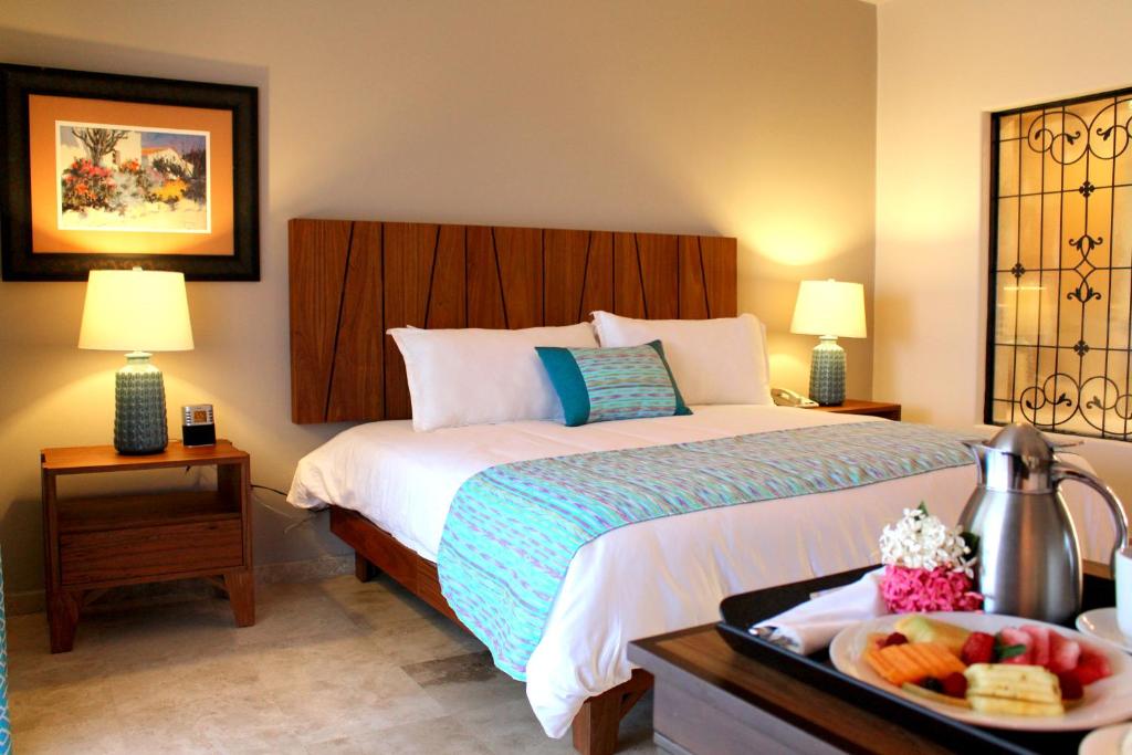 Двухместный (Номер с видом на сад и кроватью размера «king-size») курортного отеля Estrella del Mar Resort Mazatlan, Масатлан