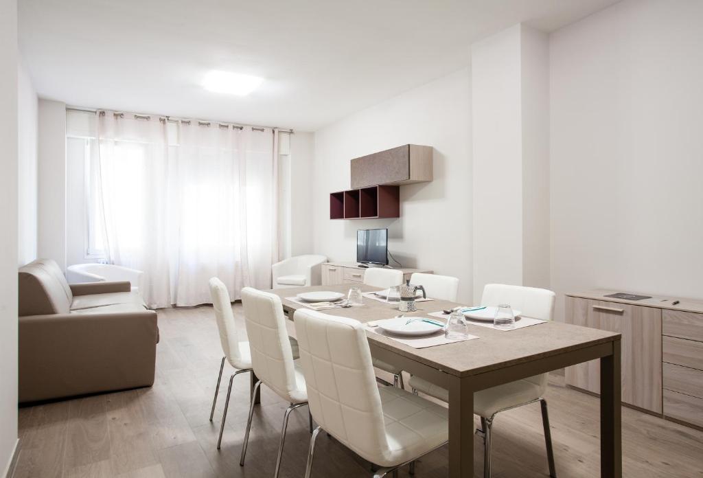 Апартаменты (Стандартные апартаменты), Astoria Suite Apartments