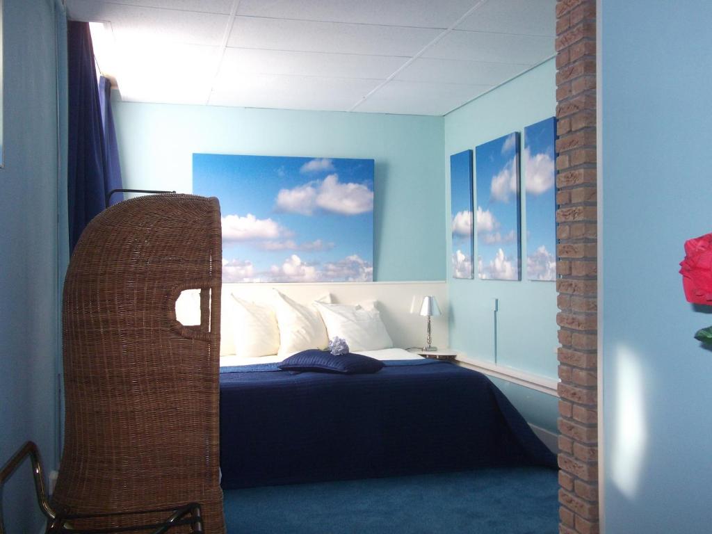 Двухместный (Номер Делюкс с кроватью размера «king-size») отеля Hotel Hoogland Zandvoort aan Zee, Зандфорт