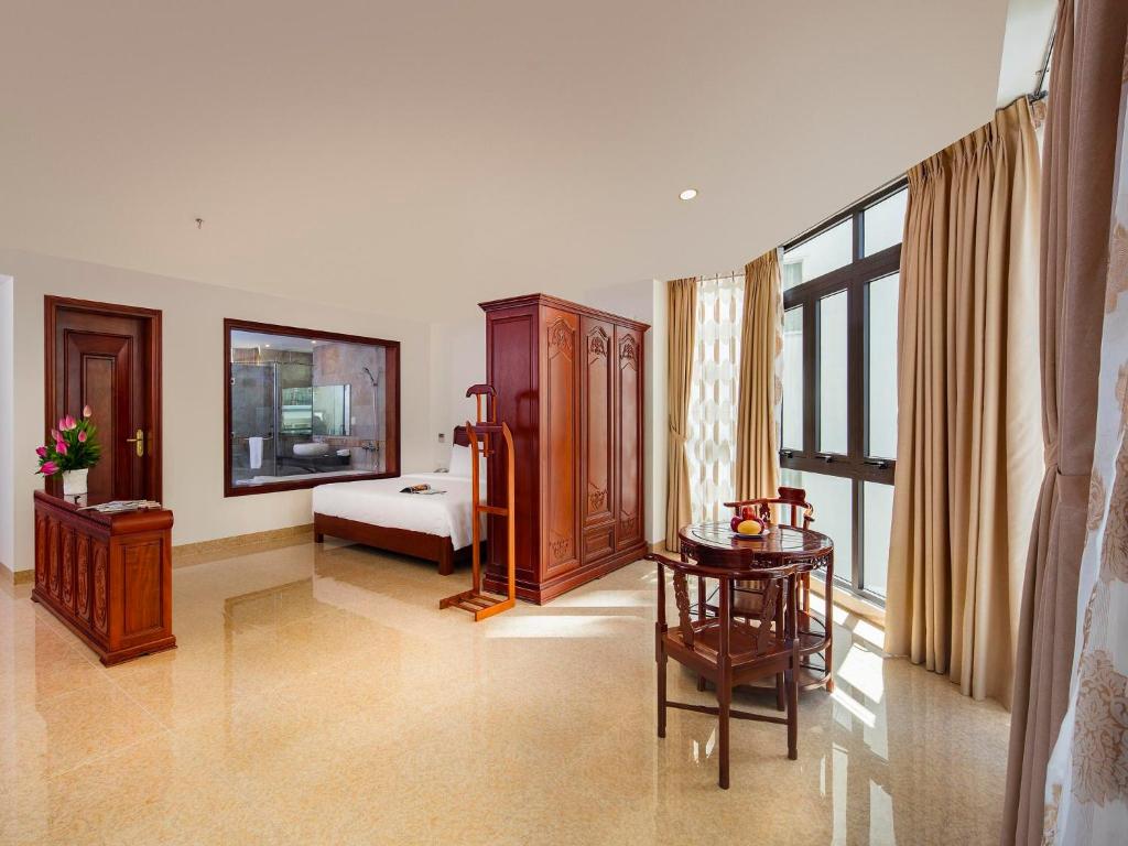 Сьюит (Люкс с балконом), Red Sun Nha Trang Hotel