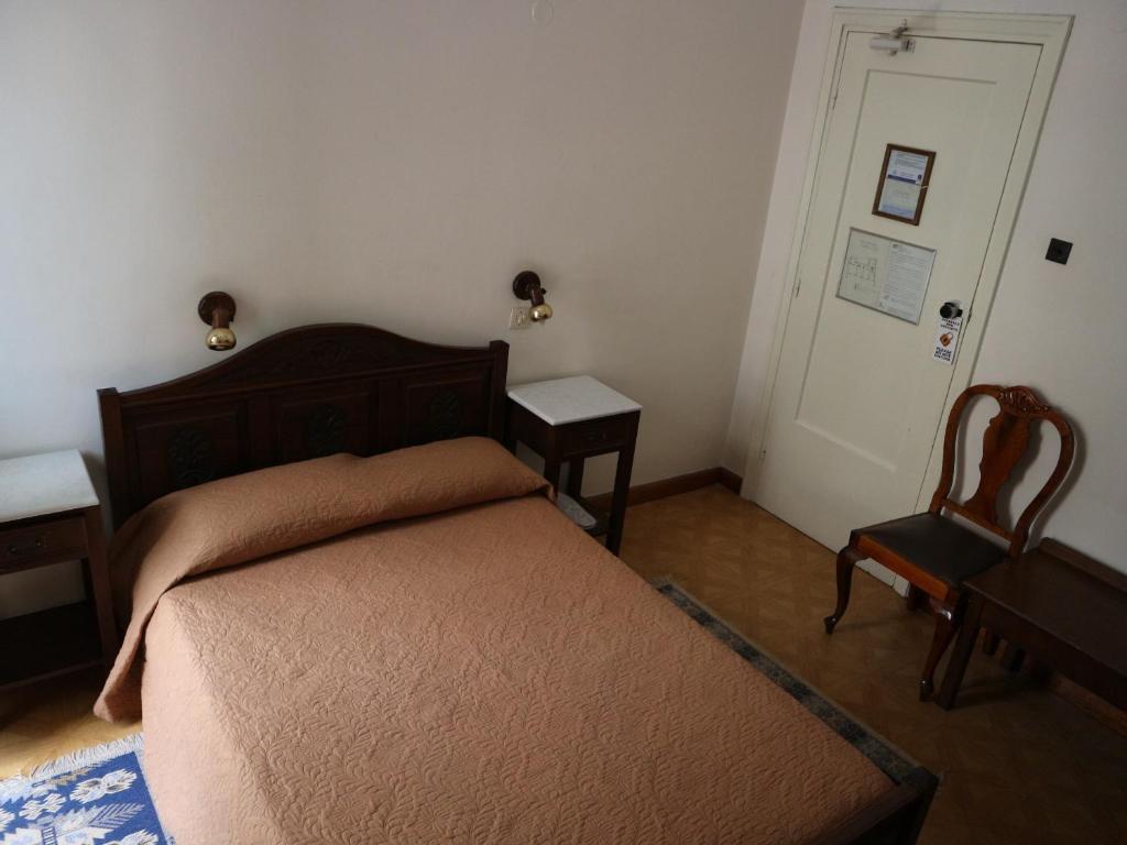 Двухместный (Бюджетный двухместный номер с 1 кроватью) отеля Acropolis House, Афины