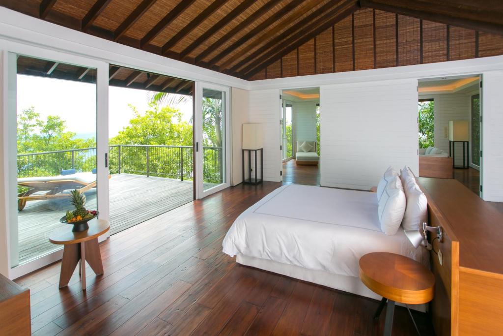 Вилла (Вилла с 6 спальнями Residence), Four Seasons Resort Seychelles