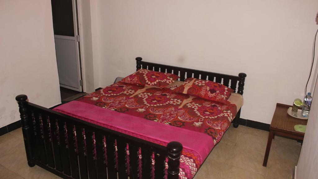 Двухместный (Двухместный номер Делюкс с 1 кроватью и ванной) гостевого дома RR House, Коломбо