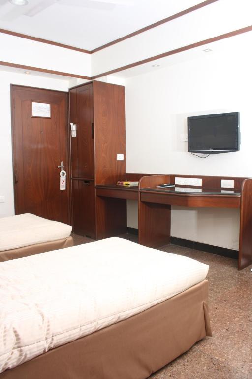Двухместный (Стандартный двухместный номер с 1 кроватью или 2 отдельными кроватями) отеля Hotel Karl Residency, Мумбай