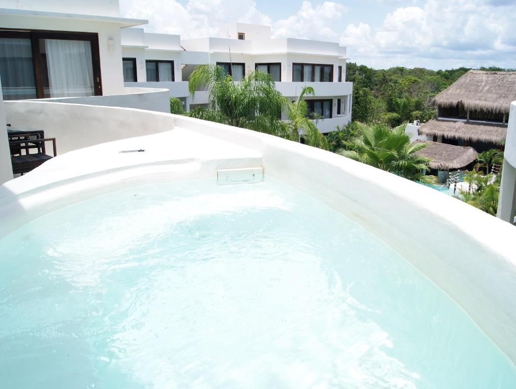 Апартаменты (Penthouse Apartment with Private Pool and Jacuzzi), Sexy Villas Tulum Clothing Optional