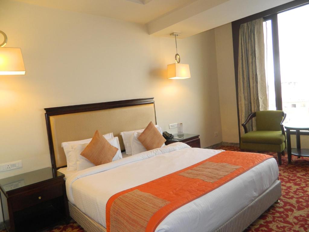 Двухместный (Номер с кроватью размера «king-size») отеля Avaas Lifestyle Hotel, Амритсар