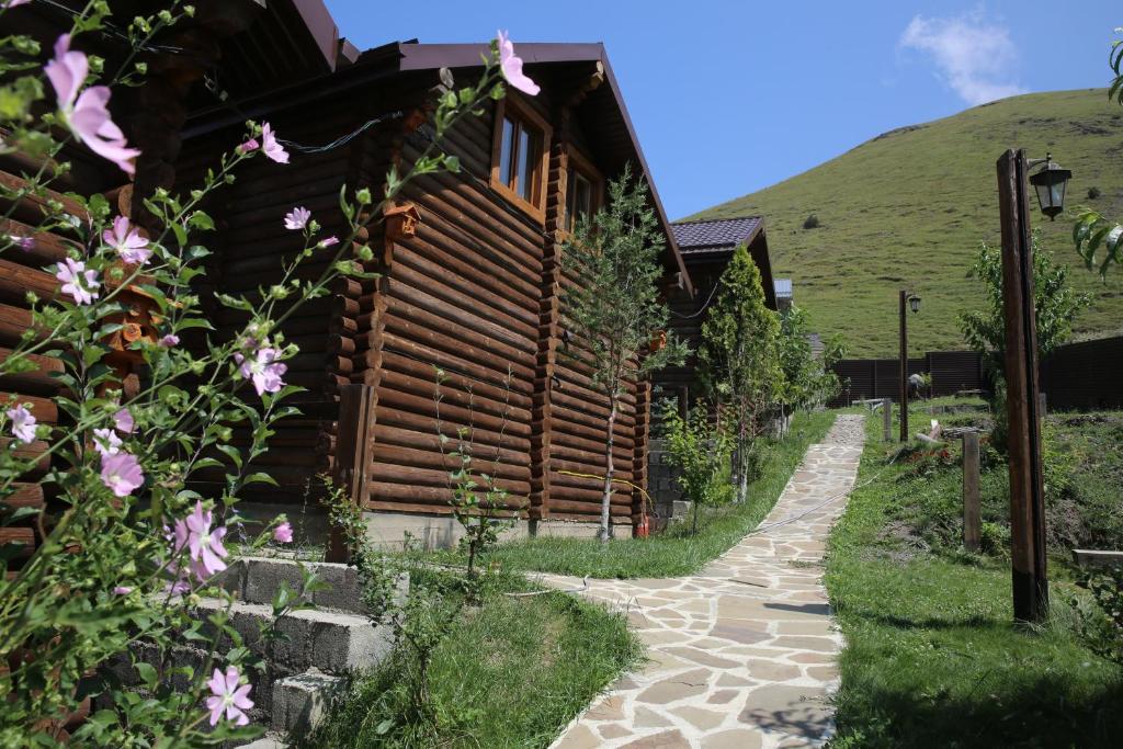 Country house asta village fiagdon перейти к описанию к удобствам к номерам к правилам