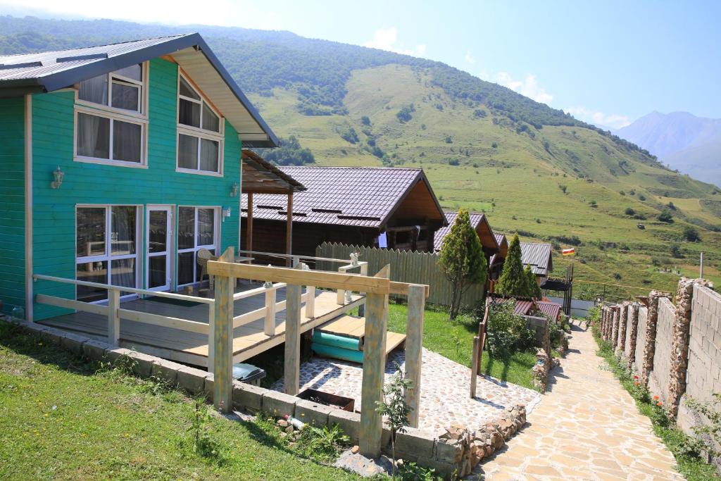 Country house asta village fiagdon перейти к описанию к удобствам к номерам к правилам