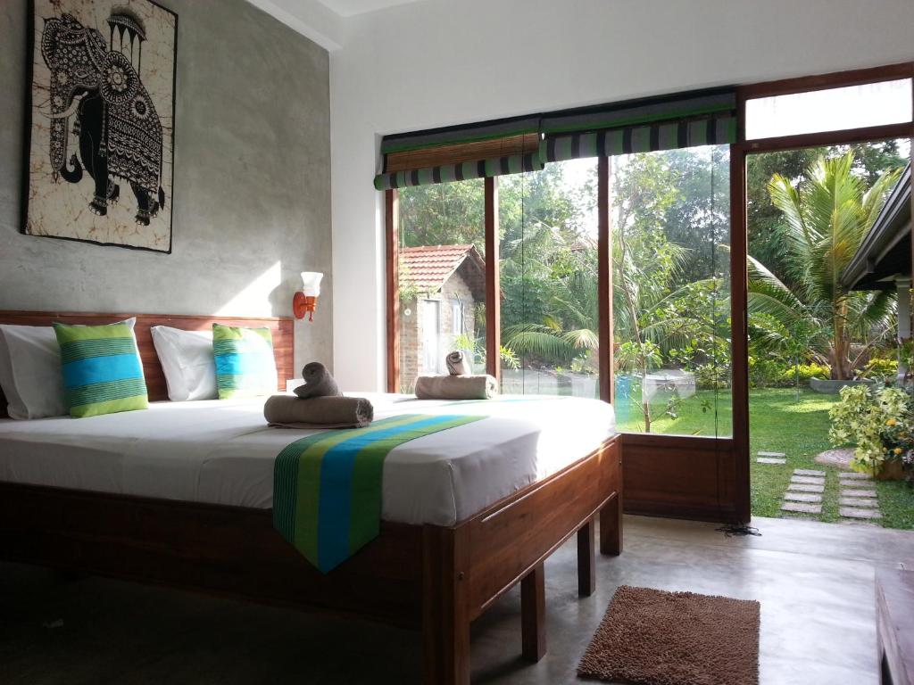 Двухместный (Deluxe Double with Garden & Canal View), Green Wood Villa Negombo