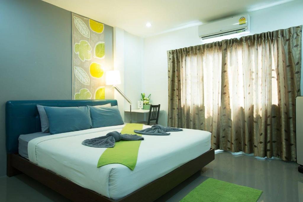 Двухместный (Стандартный двухместный номер с 1 кроватью) гостевого дома White Monkey Guesthouse, Пхетчабури