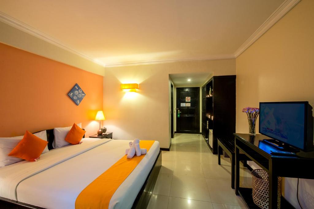 Двухместный (Улучшенный двухместный номер с 1 кроватью или 2 отдельными кроватями - Бесплатный трансфер до отеля) отеля Angkor Panoramic Boutique Hotel, Сием Рип
