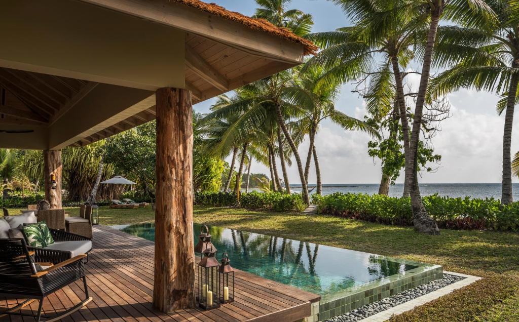 Сьюит (Люкс Desroches с 2 спальнями) курортного отеля Four Seasons Resort Seychelles at Desroches Island, Дерош