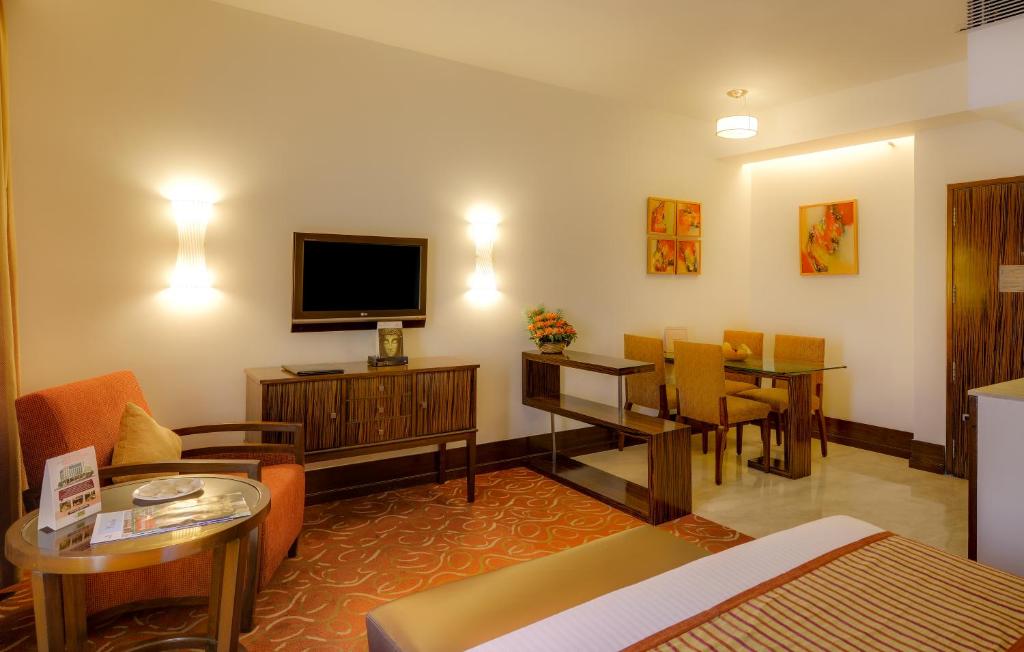 Двухместный (Deluxe Double Room with 25% off on Food & Soft Beverages), The Pride Hotel, Chennai