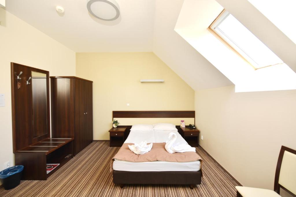 Двухместный (Двухместный номер с 1 кроватью или 2 отдельными кроватями) отеля Aviator Hotel & Spa, Кельце