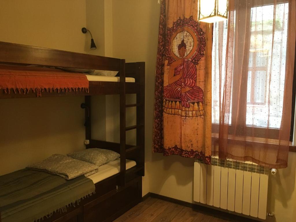 Номер (Кровать в четырехместном общем номере с общей ванной комнатой), Mundo Hostel