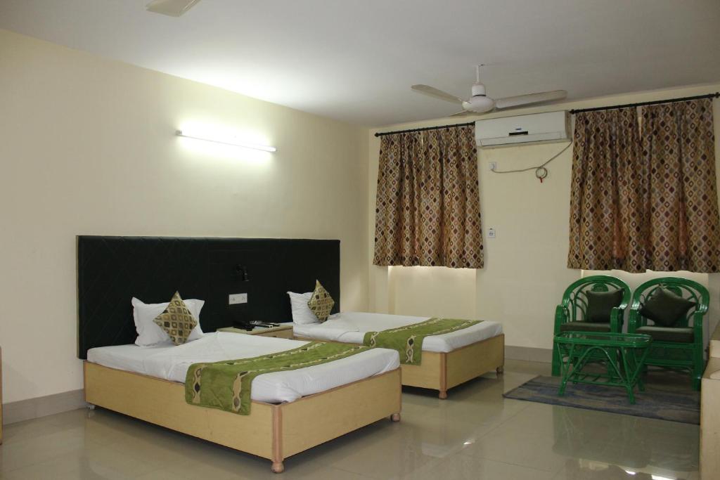 Двухместный (Двухместный номер эконом-класса с 1 кроватью) гостевого дома Chowdhury's Guest House, Калькутта