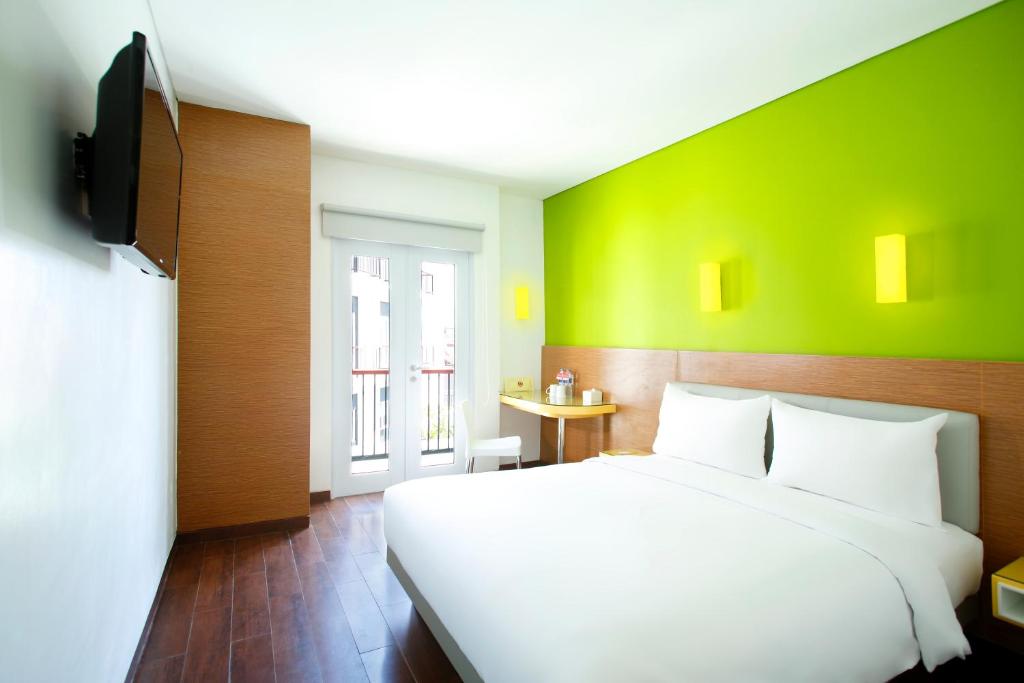 Двухместный (Элегантный номер с кроватью размера «queen-size») отеля Amaris Hotel Teuku Umar, Денпасар
