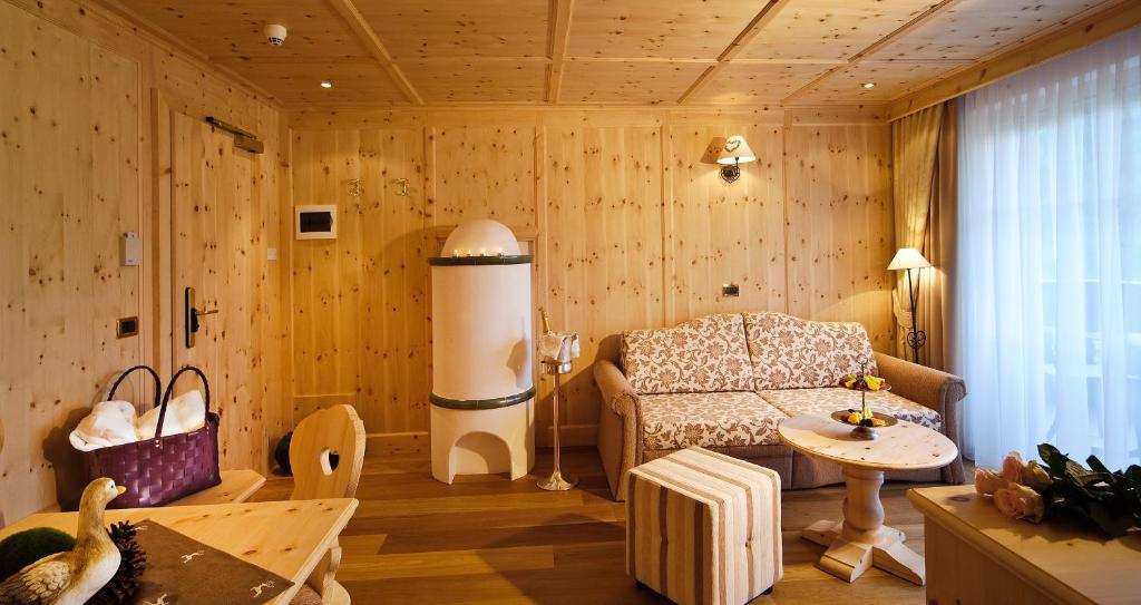 Сьюит (Полулюкс с балконом), Alpin Garden Wellness Resort - Adults Only