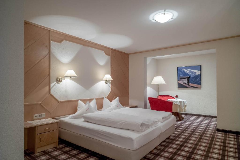 Двухместный (Двухместный номер «Комфорт» с 1 кроватью) отеля Wellness & Relax Hotel Milderer Hof, Нойштифт