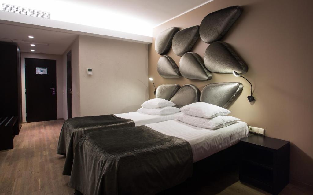Двухместный (Двухместный номер XL с 1 кроватью или 2 отдельными кроватями, доступ в спа-центр) отеля Aqva Hotel & Spa, Раквере