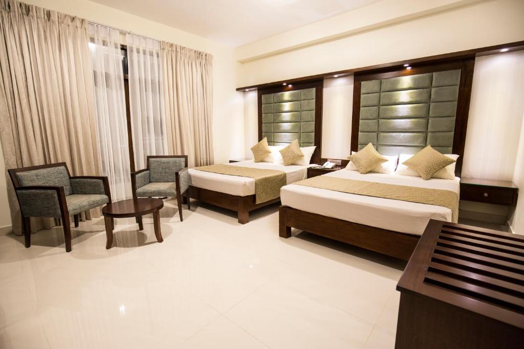 Двухместный (Двухместный номер Делюкс с 1 кроватью) отеля Seven Eleven Hotel Colombo, Коломбо