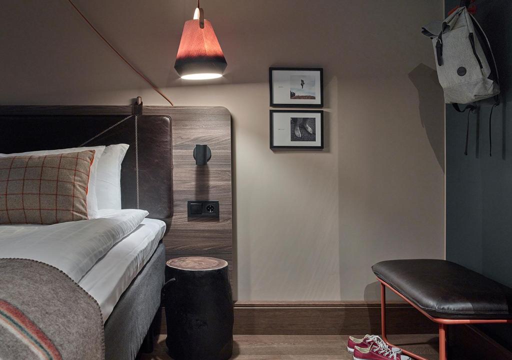 Двухместный (Просторный двухместный номер с 1 кроватью) отеля Downtown Camper by Scandic, Стокгольм